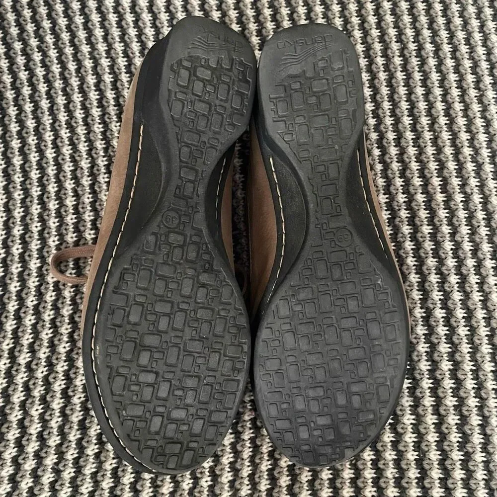 Dansko Loretta Oxford women’s shoe size 8.5-9 (39)